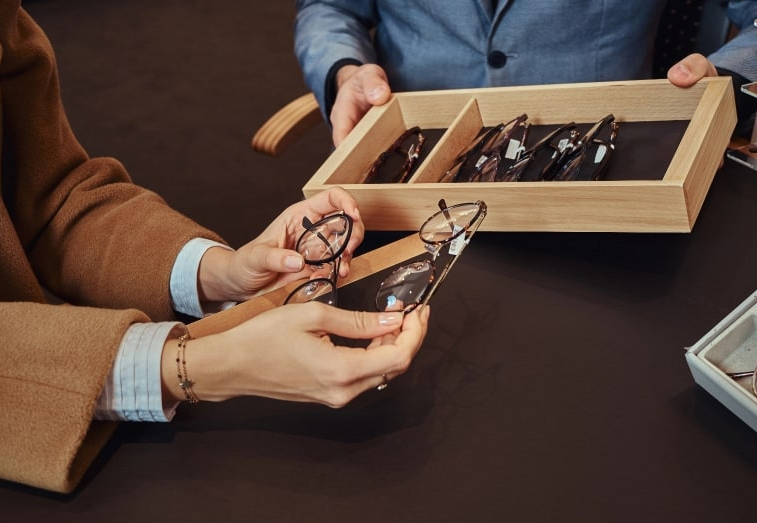 5 Optical Retail Stocking Bottlenecks and How to Fix Them