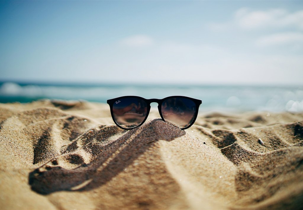 Eyewear Trends 2026: The Complete Wholesale Buying Guide for Optical Retailers