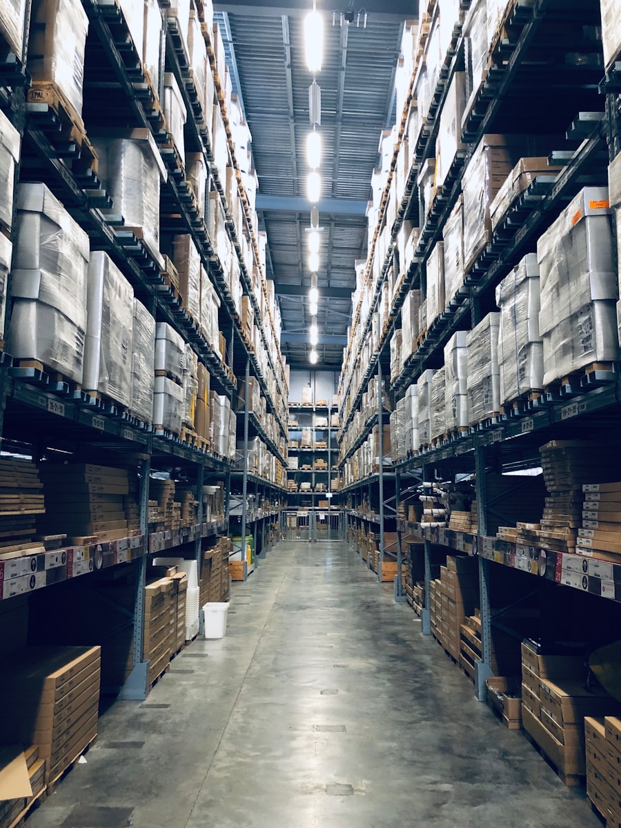 Warehouse pick and pack operations